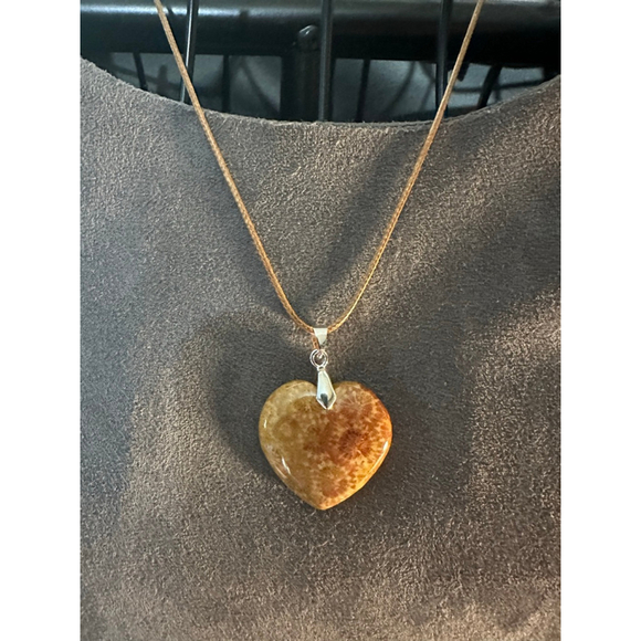 Heart Shaped Coral Agate Pendant Necklace - Picture 1 of 8